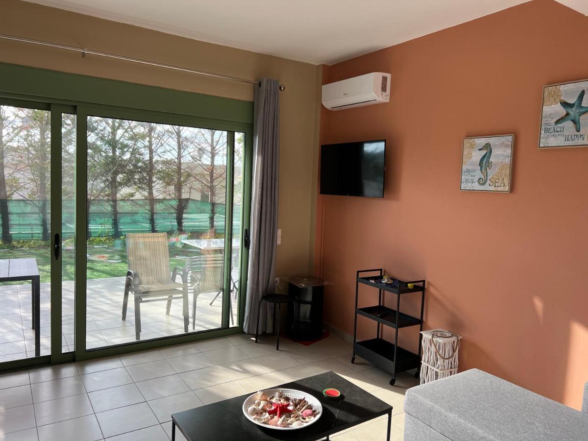 Kakovatos - Luxury Sea Apartment “Roberta” 66M2 المظهر الخارجي الصورة